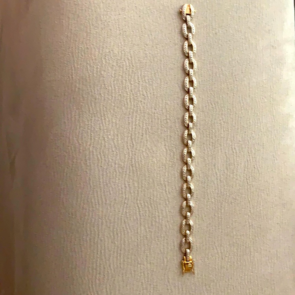 Elegant bracelet